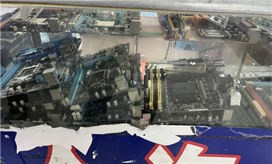 崗頂的隱秘角落：10塊錢能買CPU，300塊能組電腦？
